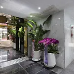 Star Light Hotel
